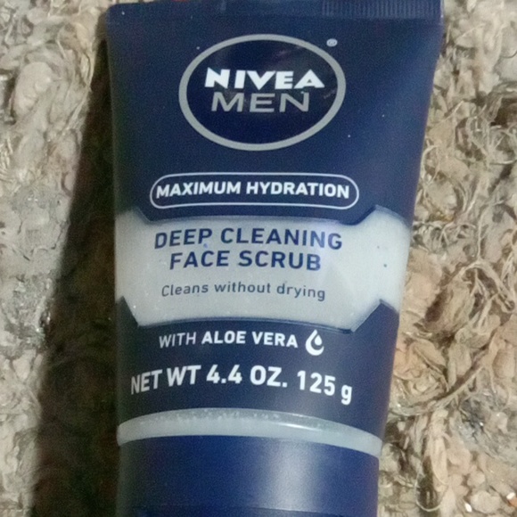 NIVEA MEN SHAVE PRODUCTS BALM SCRUB & CRÈME - Picture 3 of 4